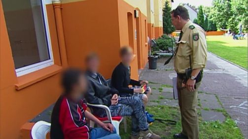 Toto - Harry - Die Zwei vom Polizeirevier Staffel 3 Folge 19: Schlägerei unter Frauen