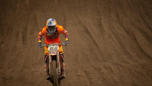 Behind the Bullet Behind the Bullet – Staffel 2 Folge 1: Motocross: Behind the Bullet - S2 E1