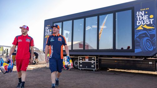 In the Dust - die Highlights der Rally Dakar 2024 IN THE DUST - Staffel 1 Folge 1: Rallye: In the Dust - S1 E1