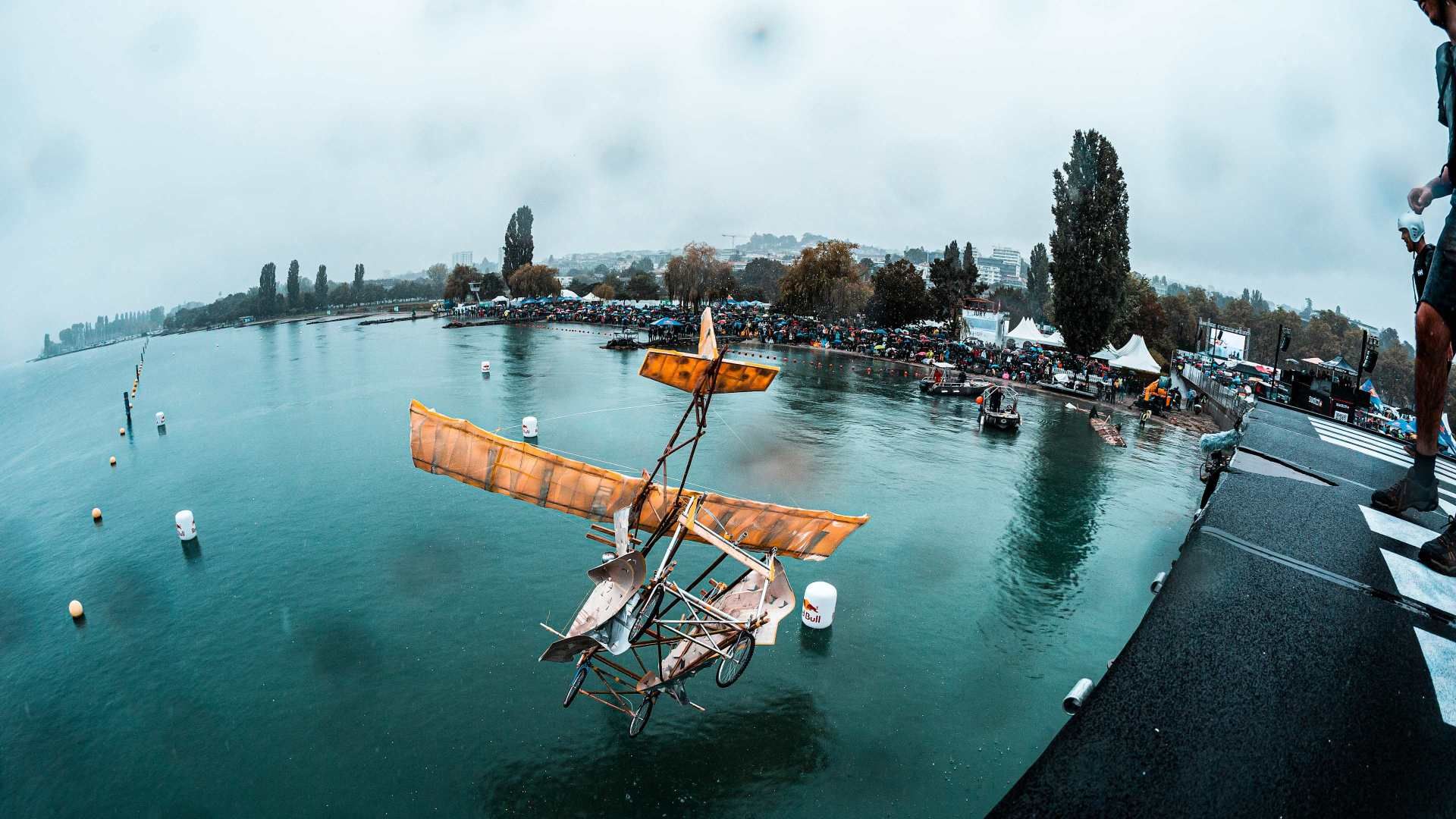 Red Bull Flugtag: Top 10 Bruchpiloten