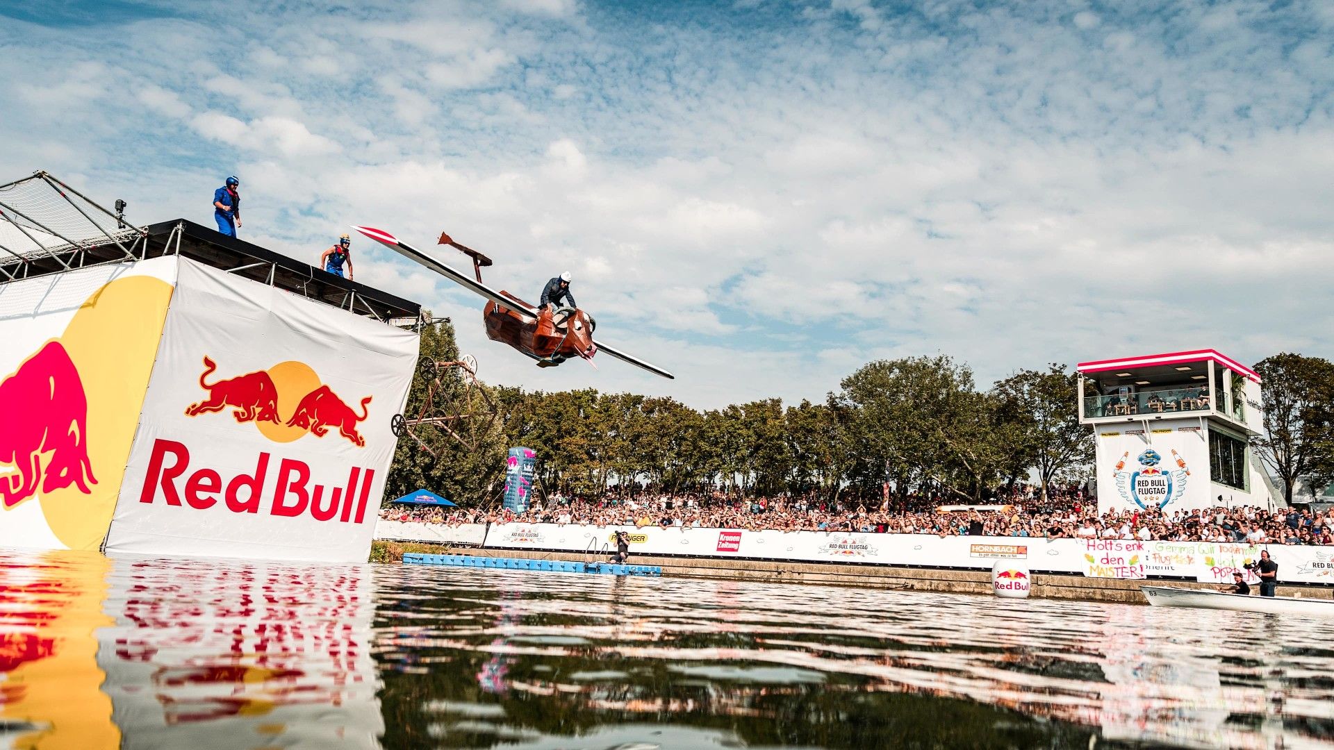 Red Bull Flugtag: Top 10 Superhelden