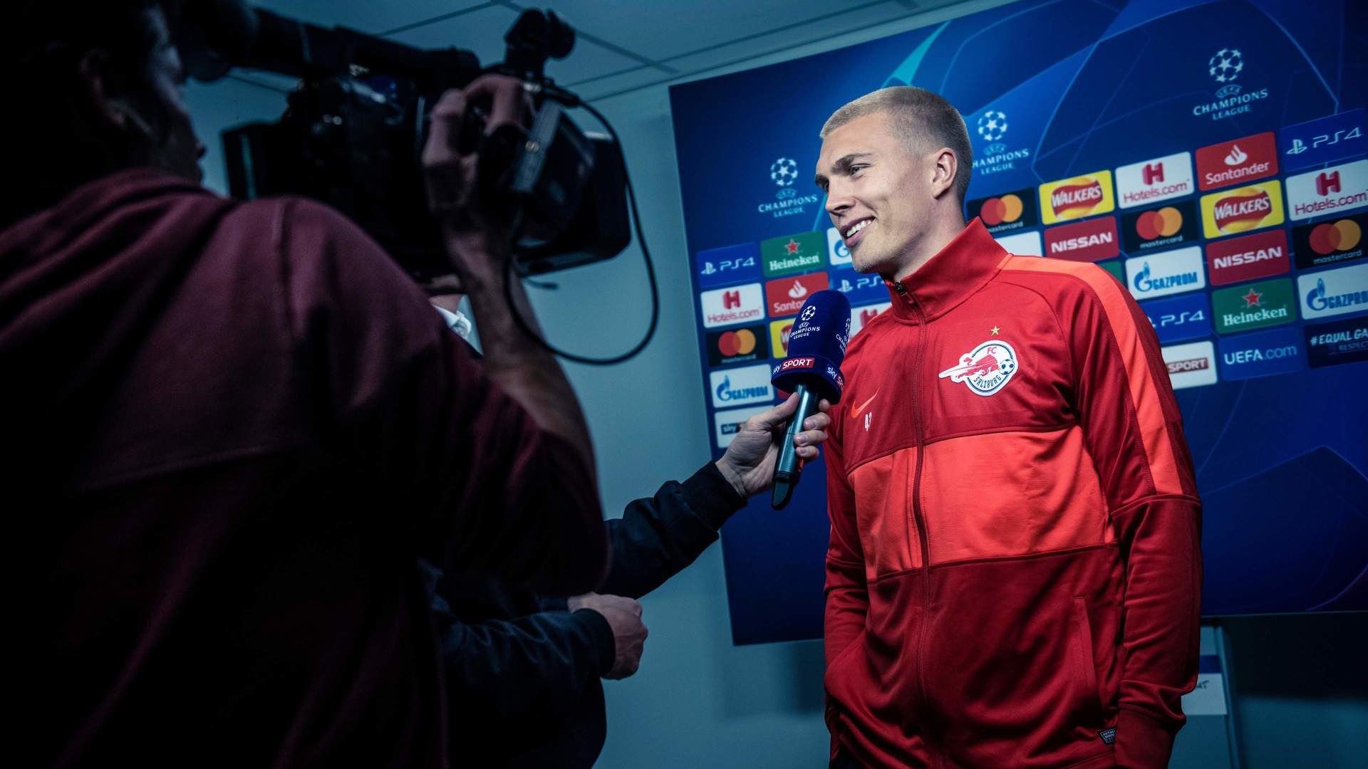 FUSSBALL: JEDER.MANN - S1 E2