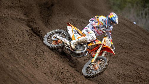 Behind the Bullet Behind the Bullet – Staffel 2 Folge 2: Motocross: Comeback mit Teamgeist