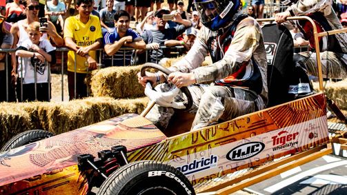 Red Bull Seifenkistenrennen Red Bull Seifenkistenrennen - 2018 Folge 4: Red Bull Seifenkistenrennen - S6 E4