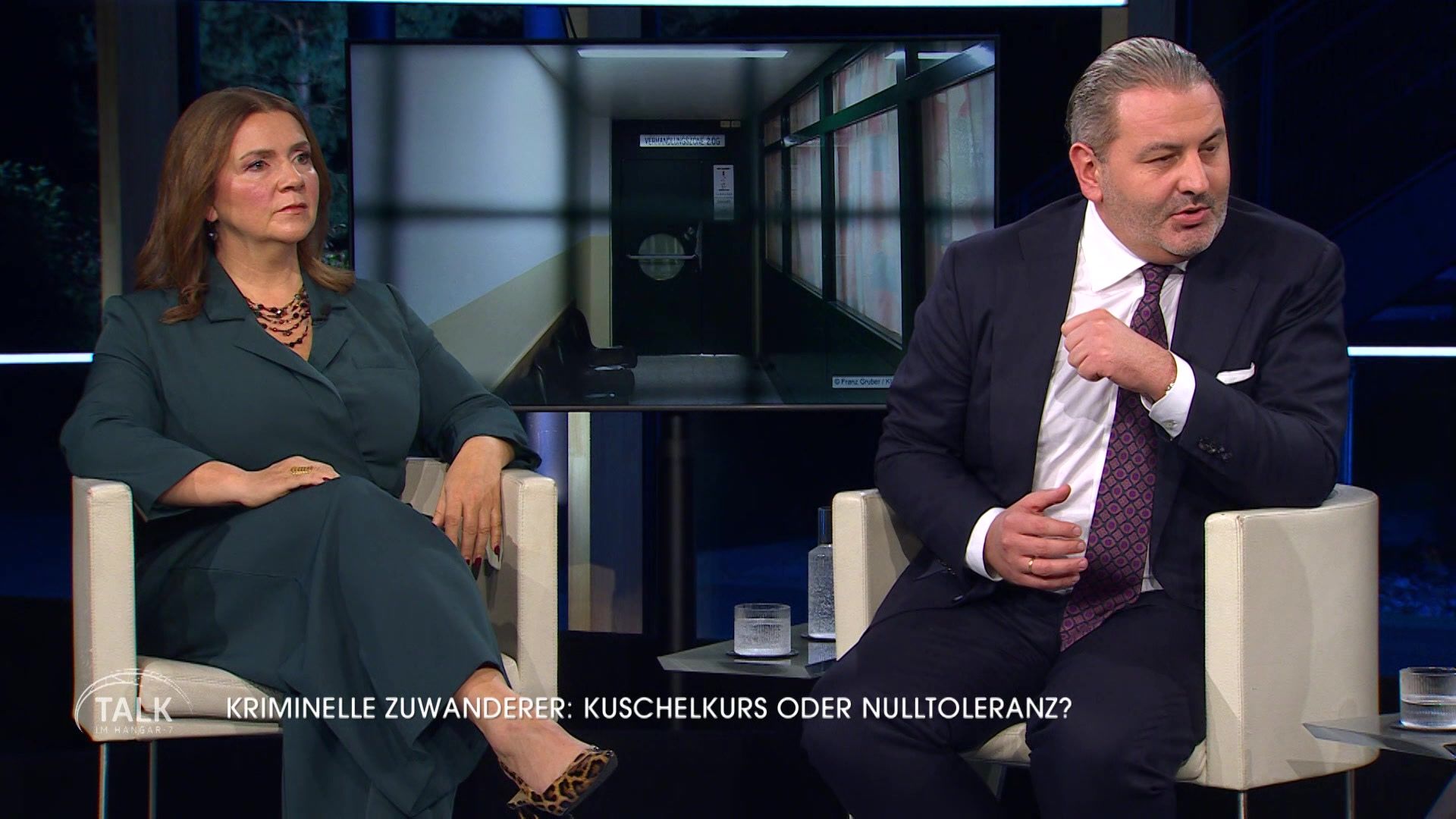 Kriminelle Zuwanderer: Kuschelkurs oder Nulltoleranz?