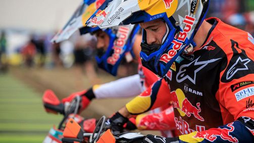 Behind the Bullet Behind the Bullet – Staffel 2 Folge 4: Motocross: Behind the Bullet - S2 E4