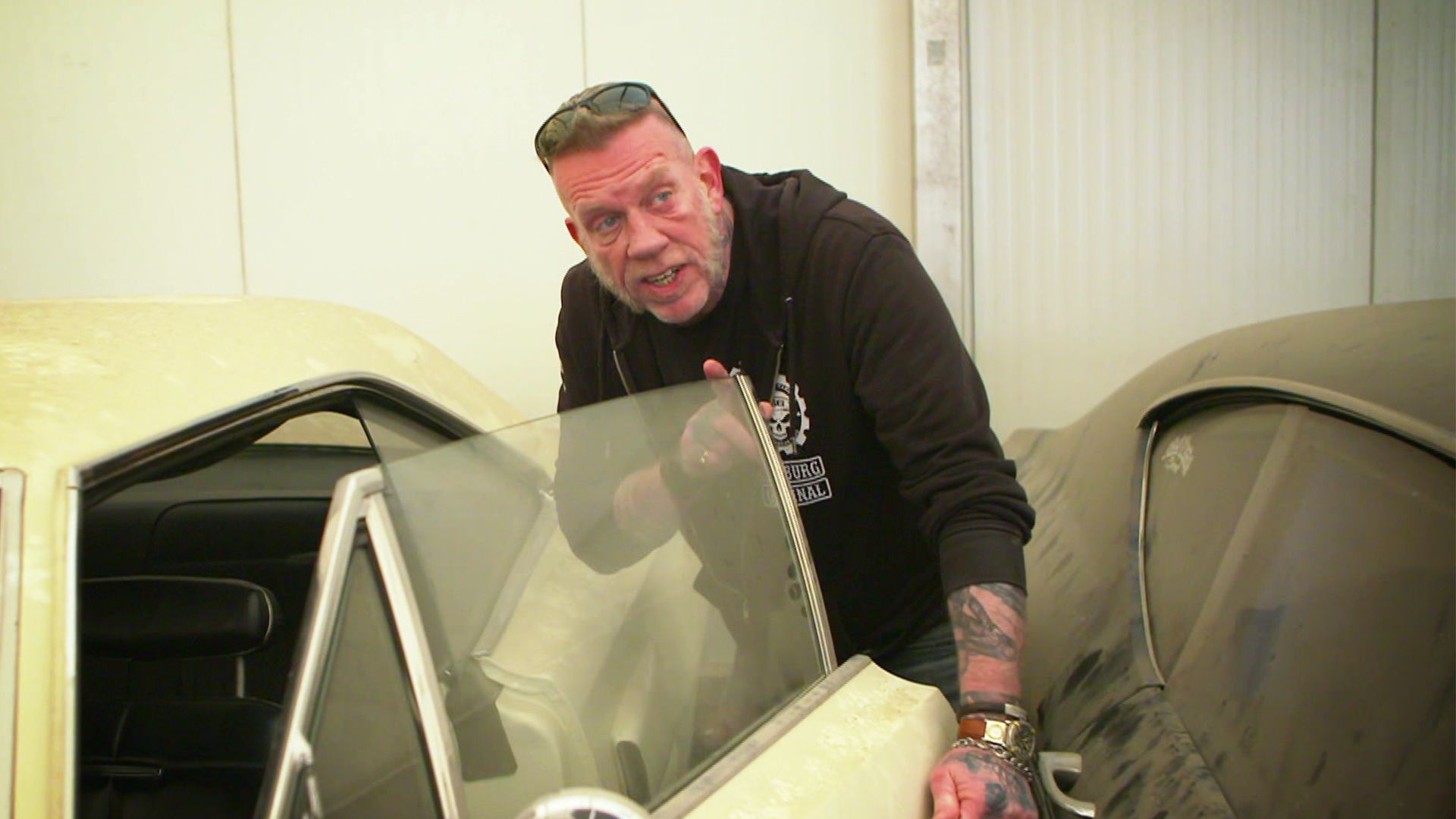 Dragster und Raubkatzen