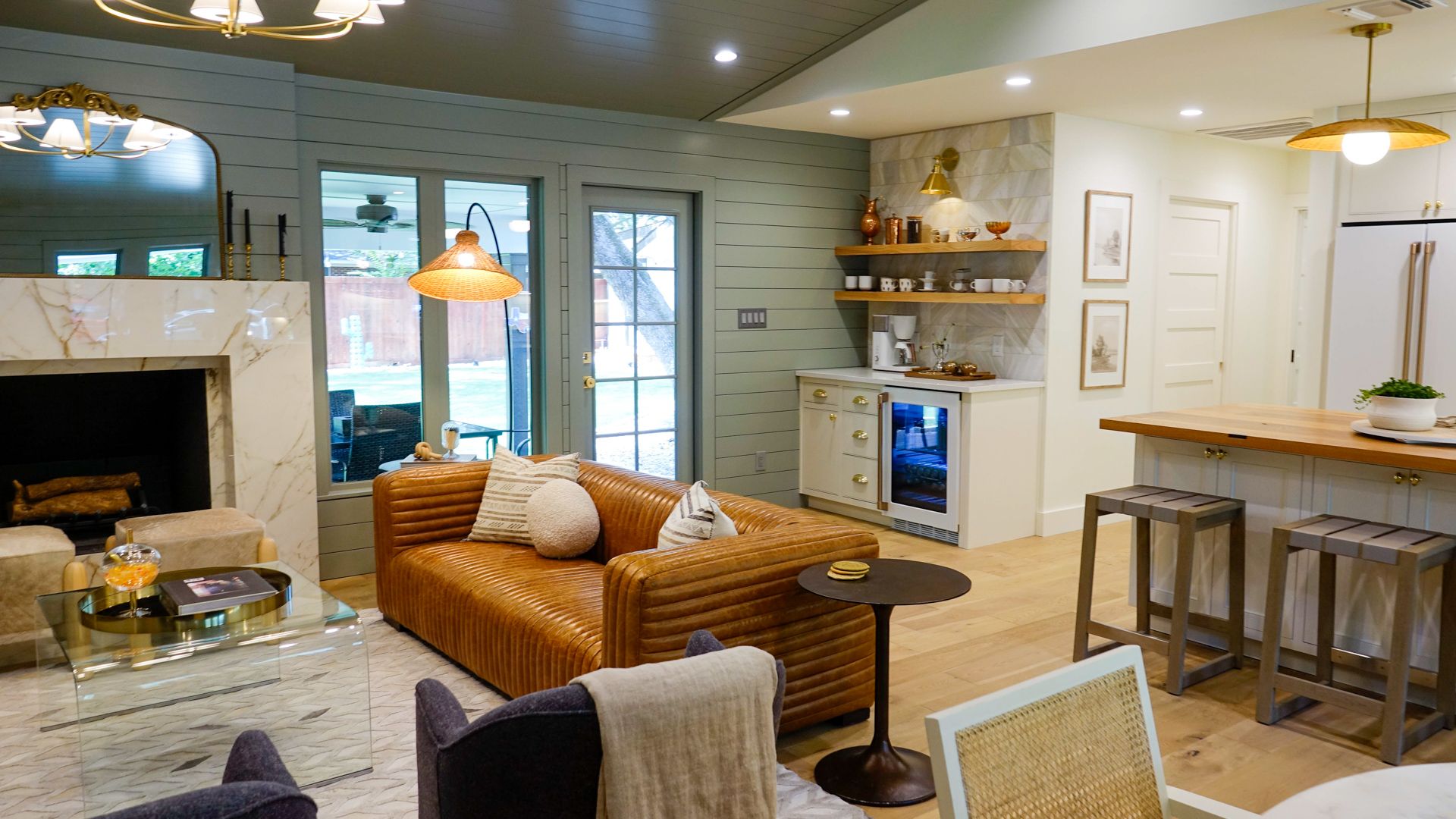 Das Haus mit den neun Fußböden