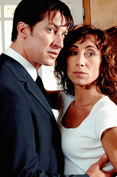 Ein Hund kam in die Küche