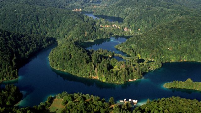 Universum: Plitvice - Land der fallenden Seen