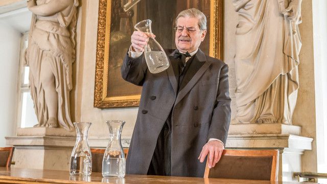 Erwin Steinhauer präsentiert: Wasser für die Kaiserstadt