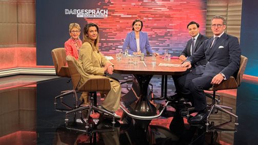 DAS GESPRÄCH mit Susanne Schnabl DAS GESPRÄCH mit Susanne Schnabl Folge 53: DAS GESPRÄCH mit Susanne Schnabl - Sparen bei Pensionisten und Familien: Ist das gerecht?