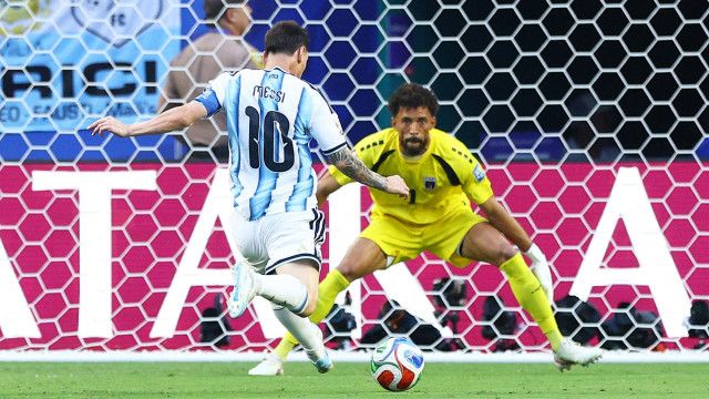 WM 2016: Das Duell Messi gegen Vozinha