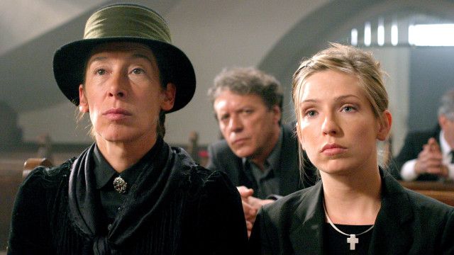 Vier Frauen und ein Todesfall (5/10): Warm abtragen