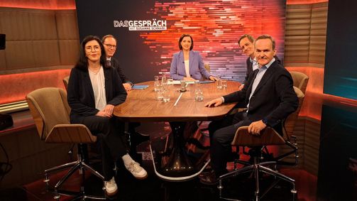 DAS GESPRÄCH mit Susanne Schnabl DAS GESPRÄCH mit Susanne Schnabl Folge 57: DAS GESPRÄCH mit Susanne Schnabl: Feilschen bis zuletzt: Spart die Regierung gerecht?