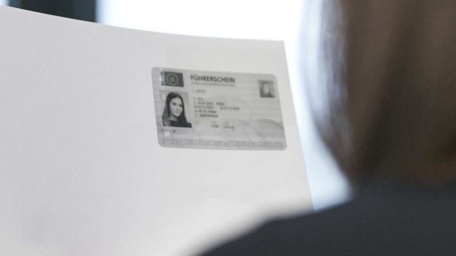 Recht konkret: Bürgschaftsbetrug - Junge Frau von Freundin getäuscht