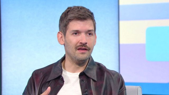 Hinter den Schlagzeilen: Michi Buchinger zu: "Das Internet tut uns nicht gut"