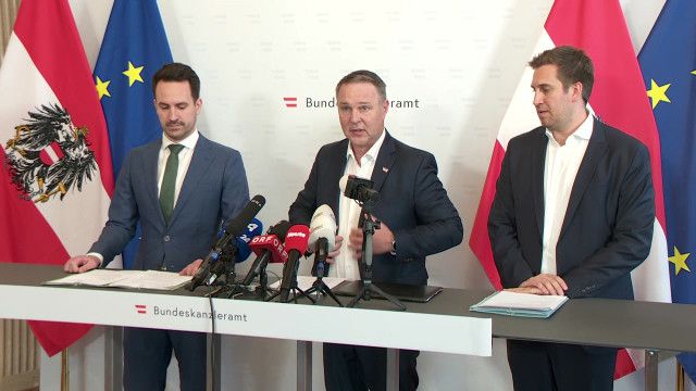 Doorsteps vor dem Roundtable zum Social-Media-Verbot für Jugendliche