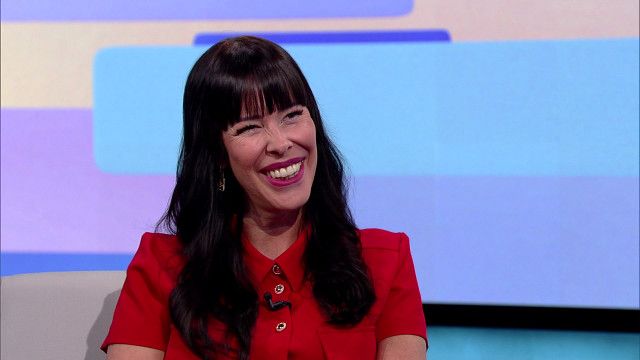 Hinter den Schlagzeilen: Lehrerin Melanie Stanojevic zu "Aufgespritzte Lippen: Beliebte Lehrerin musste weg"