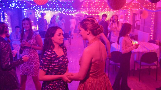 Addie und wie sie die Welt fühlt: Fatale Partys