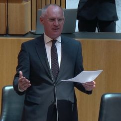 Nationalrat beschließt Asylpakt