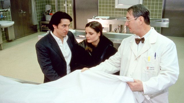 Kult-Serie "Kommissar Rex" (9/15): Im Zeichen des Satans