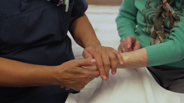 betrifft: uns - Reportagen ohne Filter: Geht ohne Pflegekräfte aus dem Ausland gar nichts mehr?