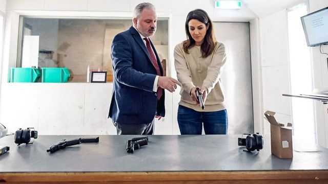Dok 1: Das Comeback der Pistole