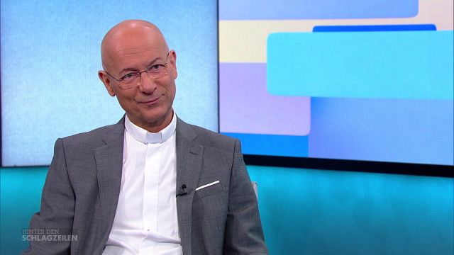 Hinter den Schlagzeilen: Toni Faber - Der Priester, der mit seiner Freundin über rote Teppiche flaniert