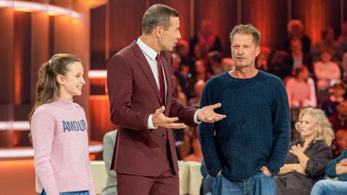 Klein gegen Groß - Das unglaubliche Duell Klein gegen Groß - Das unglaubliche Duell Folge 19: Klein gegen groß: Lola im "Filmstar-Duell" mit Til Schweiger