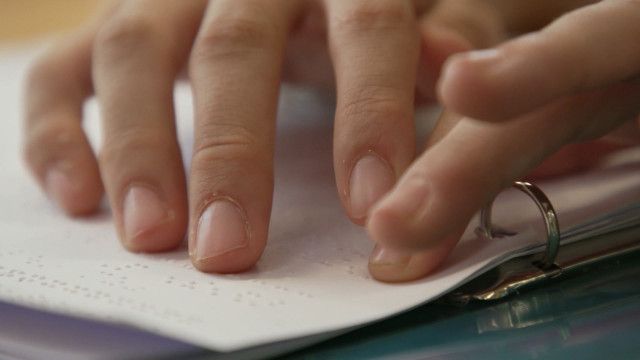 Wunder Du Clip: Fühlen- Brailleschrift