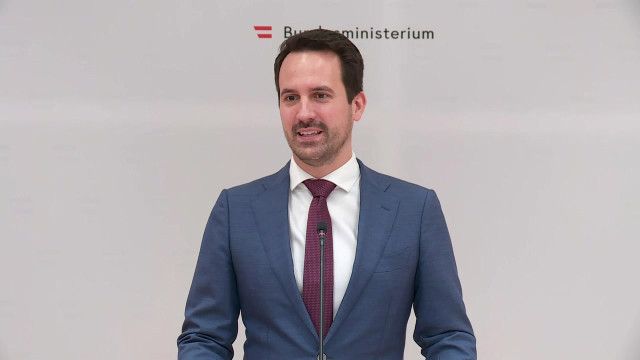 Pressekonferenz: "Neues im neuen Schuljahr"