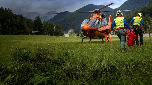 In höchster Not - Bergretter im Einsatz (1/8): Verschollen im Nebel