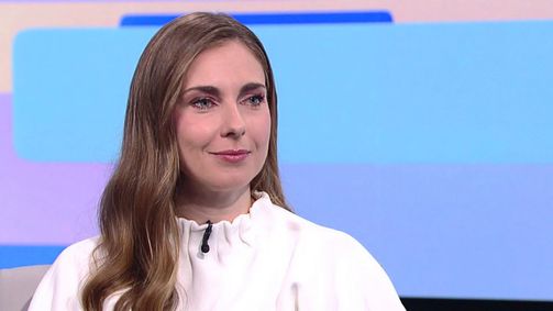 Hinter den Schlagzeilen Hinter den Schlagzeilen Folge 103: Hinter den Schlagzeilen: Simone Stribl führt erneut durch die ORF-"Sommergespräche"