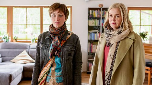 Lena Lorenz: Staffel 12 Lena Lorenz: Staffel 12 Folge 1: Lena Lorenz (1/6): Muttergefühle