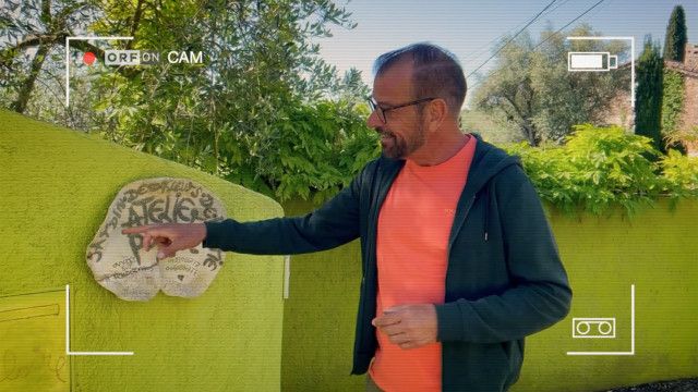 Das Paradies in der Ferne: Blumenpracht trifft Töpferei