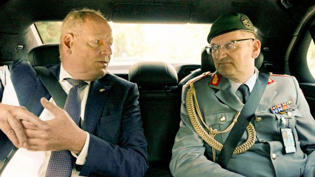 WELTjournal: Die Diplomaten (1/3) - Hinter den Kulissen der Außenpolitik: Zerreißproben