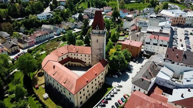 Herrschaftszeiten! - Johann-Philipps Schlossbesuche: Bei Familie Clam-Martinic auf Burg Clam