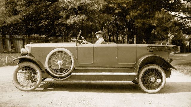 Erfolgsgeschichten in Rot-Weiß-Rot: Vom Steyr-Baby zum Austroporsche
