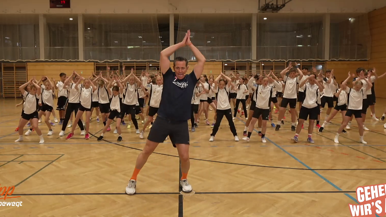Philipp bewegt am Mittwoch Kufsteins sportbegeisterte Kinder