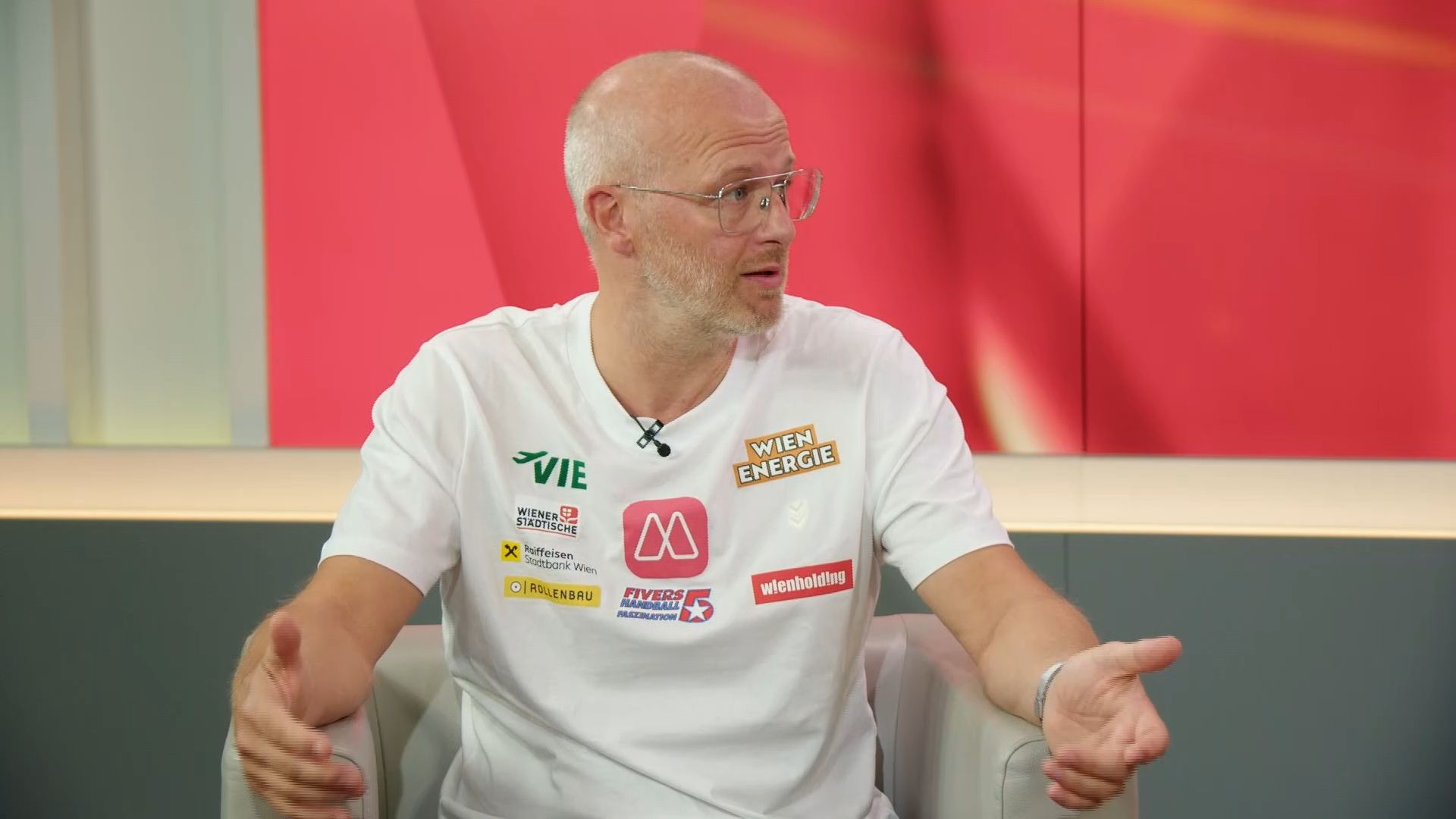 Peter Eckl kann alles! Chefrainer und Handwerker