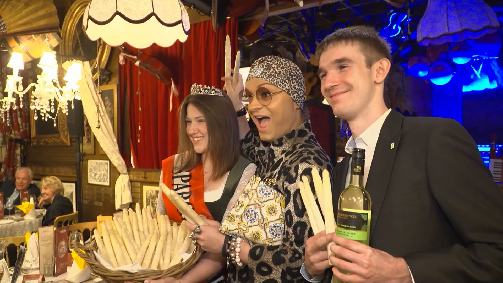 Spargelgala im Marchfelderhof, viel Steirerflair & Tierliebe bei den Stars