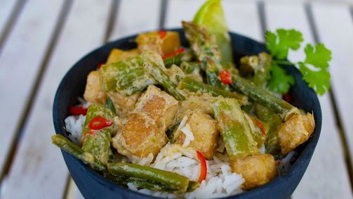 Let's Cook Let's Cook - Staffel 1 Folge 4: Grünes Thai Curry mit selbstgemachter Curry Paste!