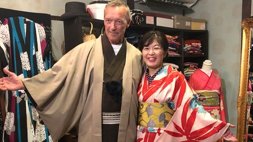 VIP Trip - Prominente auf Reisen 4 VIP Trip - Prominente auf Reisen 4 - Staffel 1 Folge 13: Nagasaki 1 mit Michael Roll