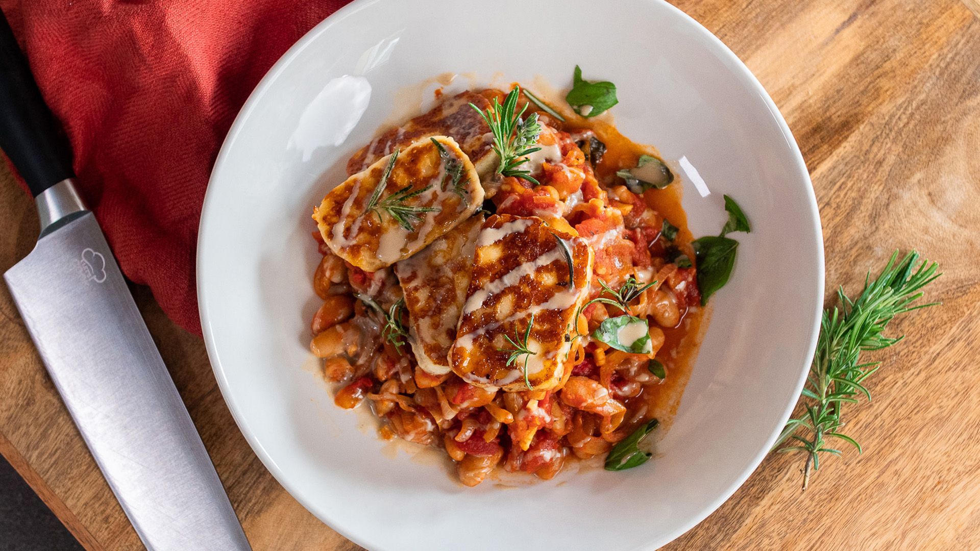 Diese Gemüsepfanne mit Halloumi begeistert jeden!
