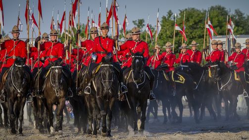 Planet Weltweit Planet Weltweit - Staffel 16 Folge 7: Königliche Mounties - Kanadas berittene Polizei