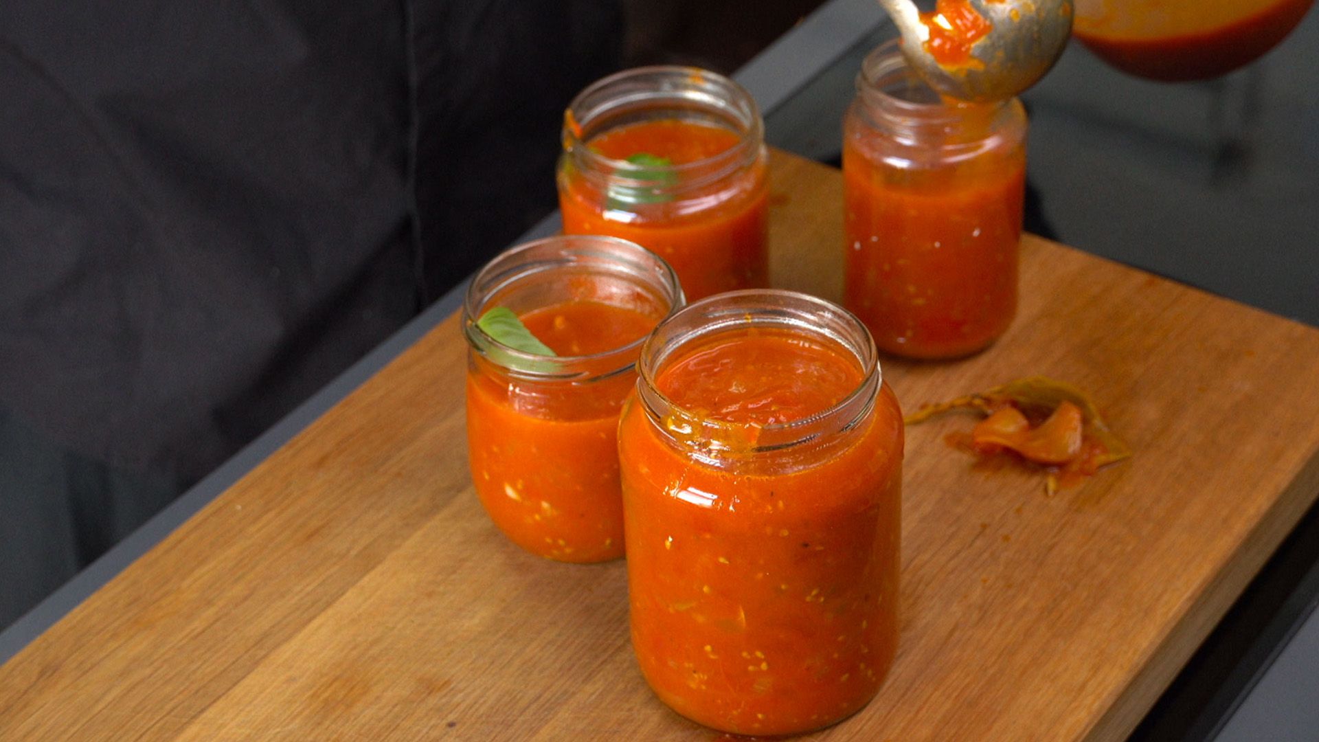 Tomatensauce einkochen