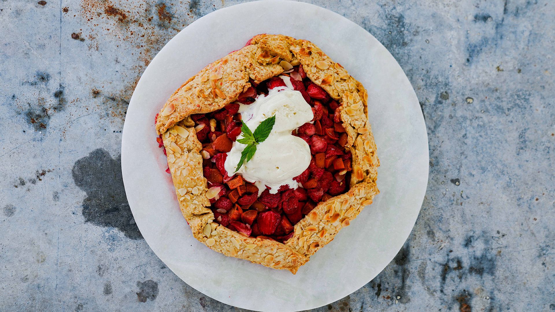 Erdbeer-Marillen-Galette