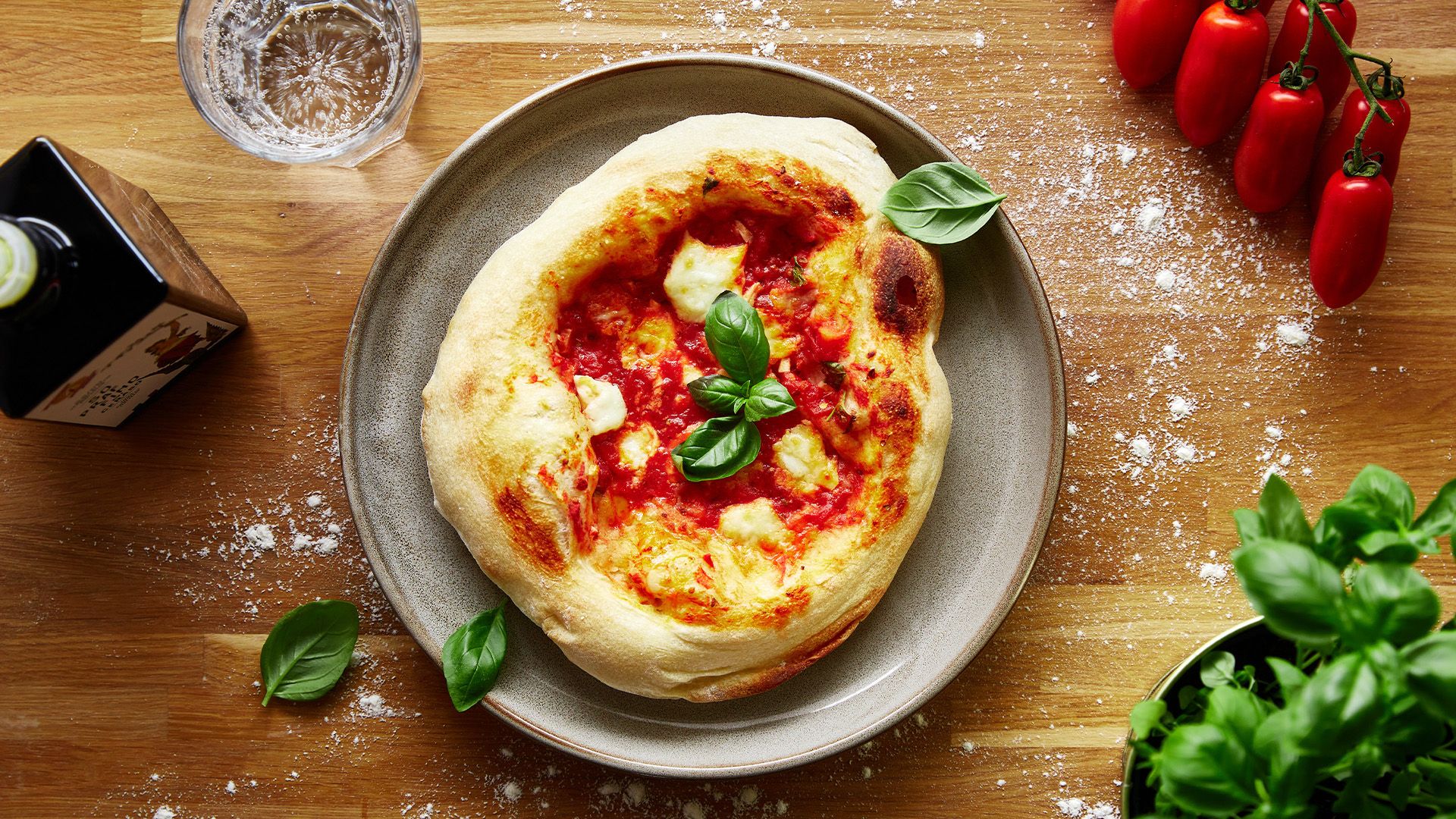 Die Perfekte Pizza zuhause. Tipps vom Experten zum Pizzastein