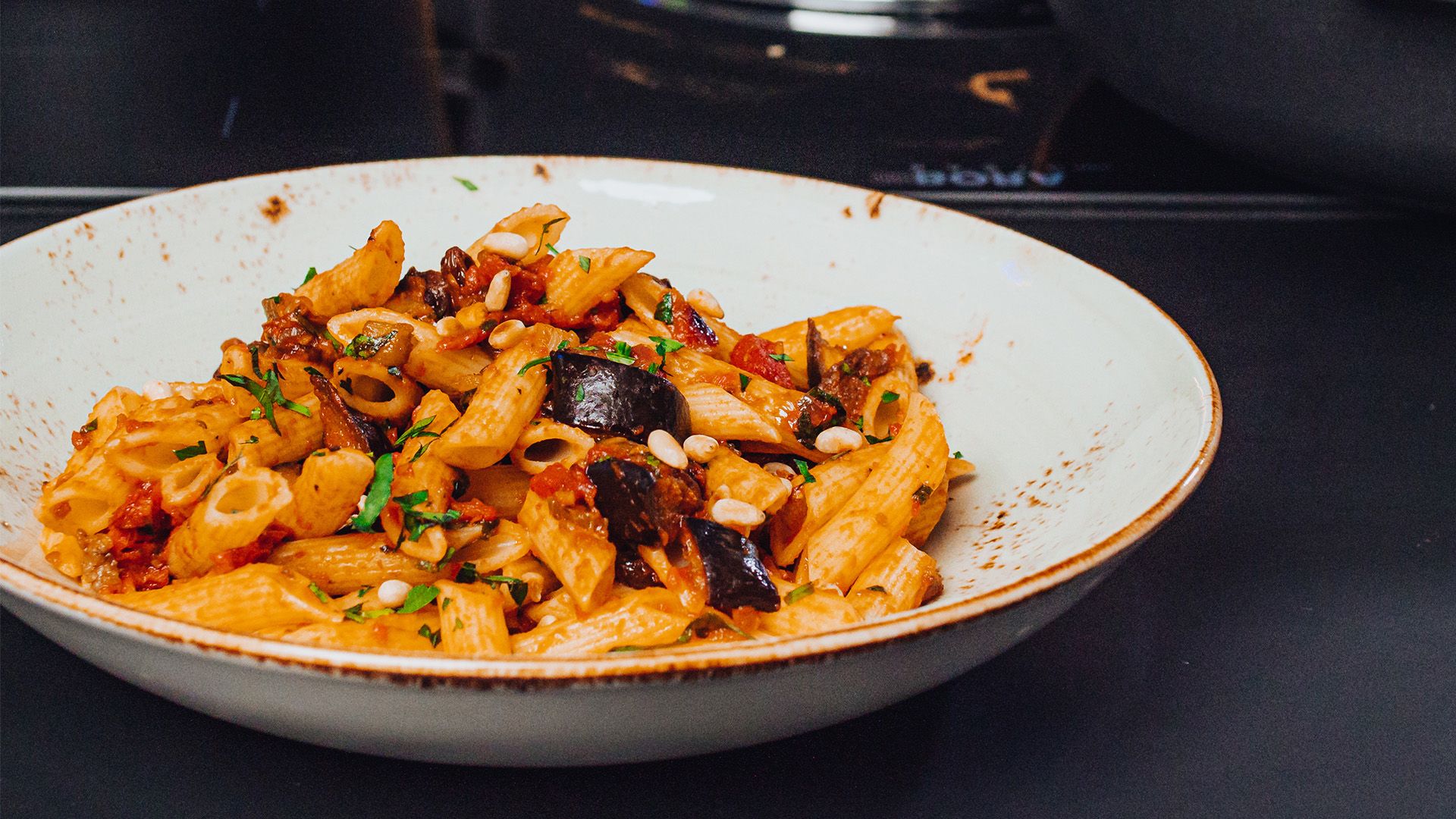 Diese Ofengemüse-Sauce für Pasta ist ein echter Geheimtipp!
